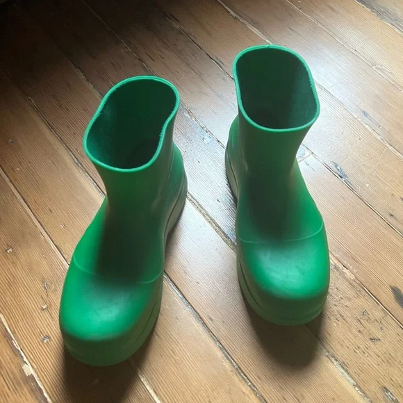 Bottega Veneta boots 🥑 - Picture 5 of 6